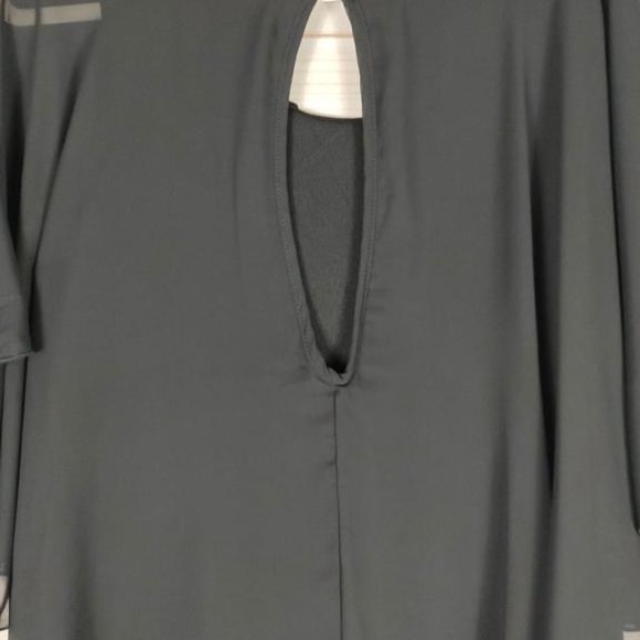 Find me plus 2X dressy jumpsuit Woman’s sheer overlay on top sewn in. - Picture 14 of 15